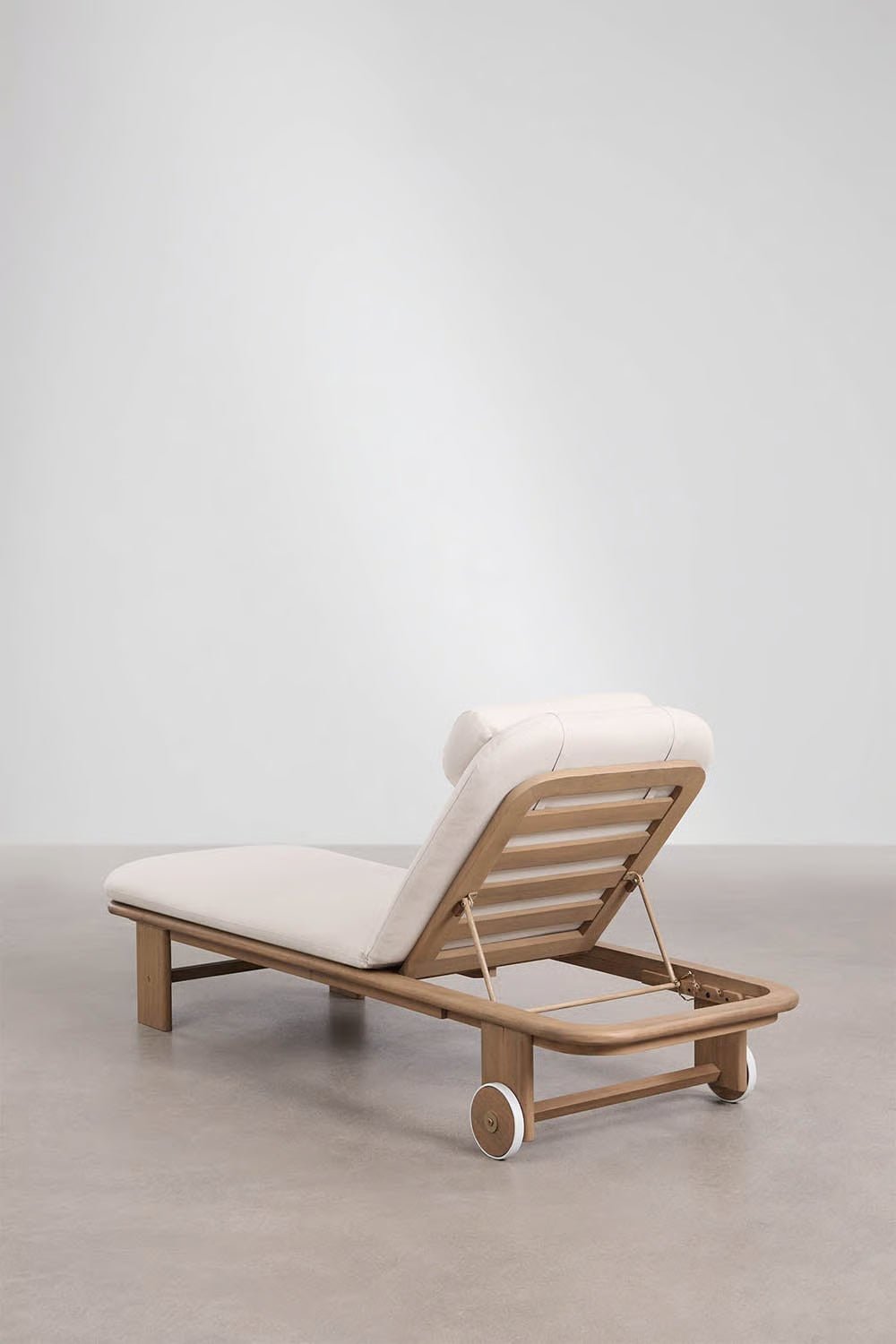 Tumbona Premium Ajustable de Madera – Confort Absoluto con Cojín Incluido